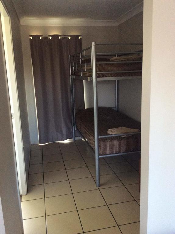 The Gallery Motor Inn Dalby Room photo
